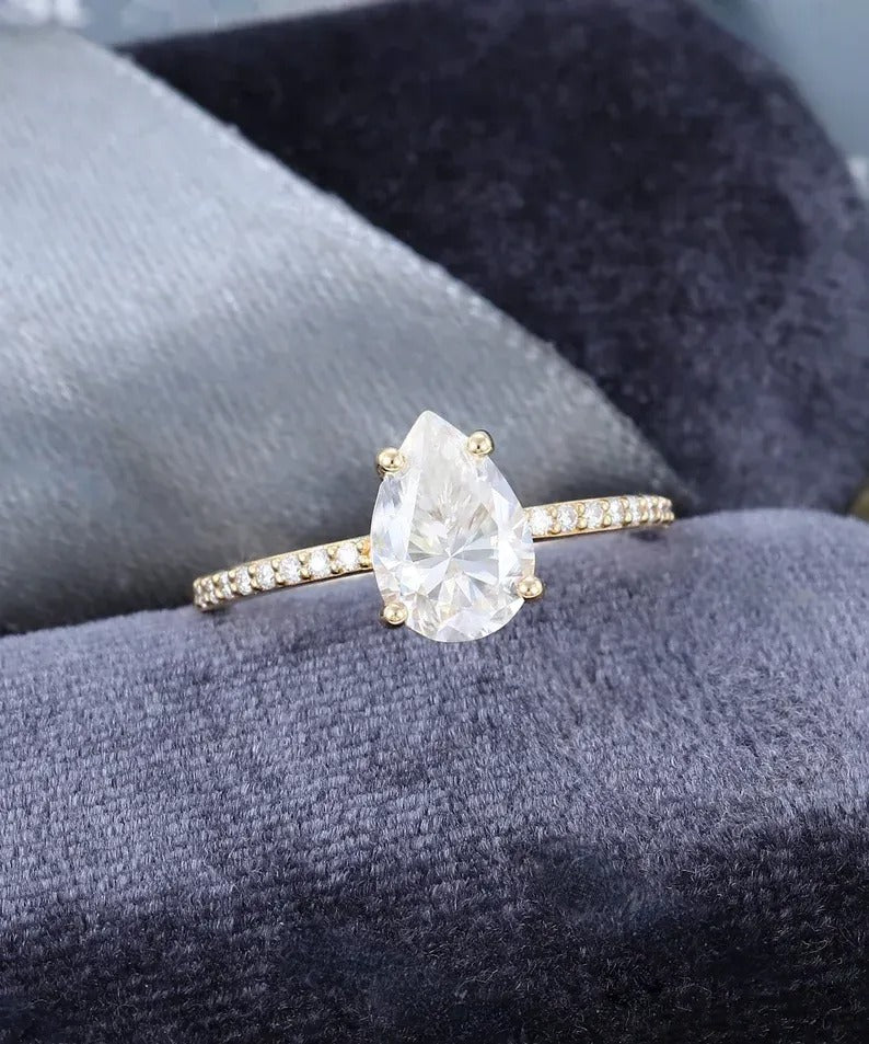 1.92 Ct Lab Grown Pear Diamond 14k Yellow Gold Ring E-F Color VVS1 VS1 IGI Certified Best Collection Jewelry