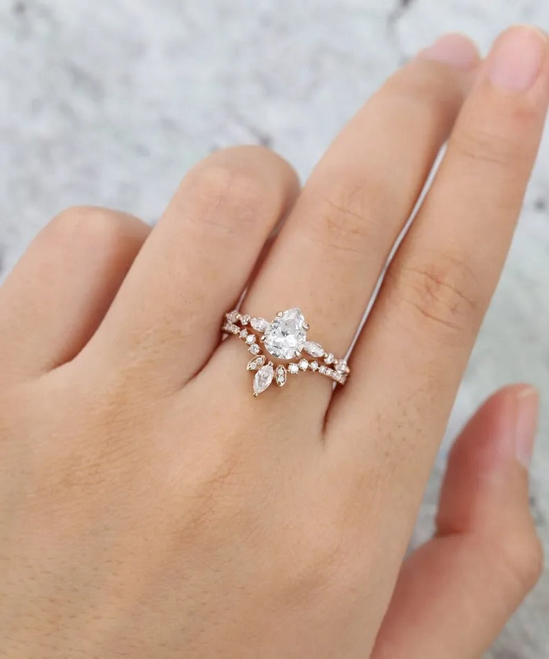 1.94 Ct Lab Grown Pear Diamond 14k Rose Gold E-F Color VVS1 VS1 IGI Certified Ring With Bend