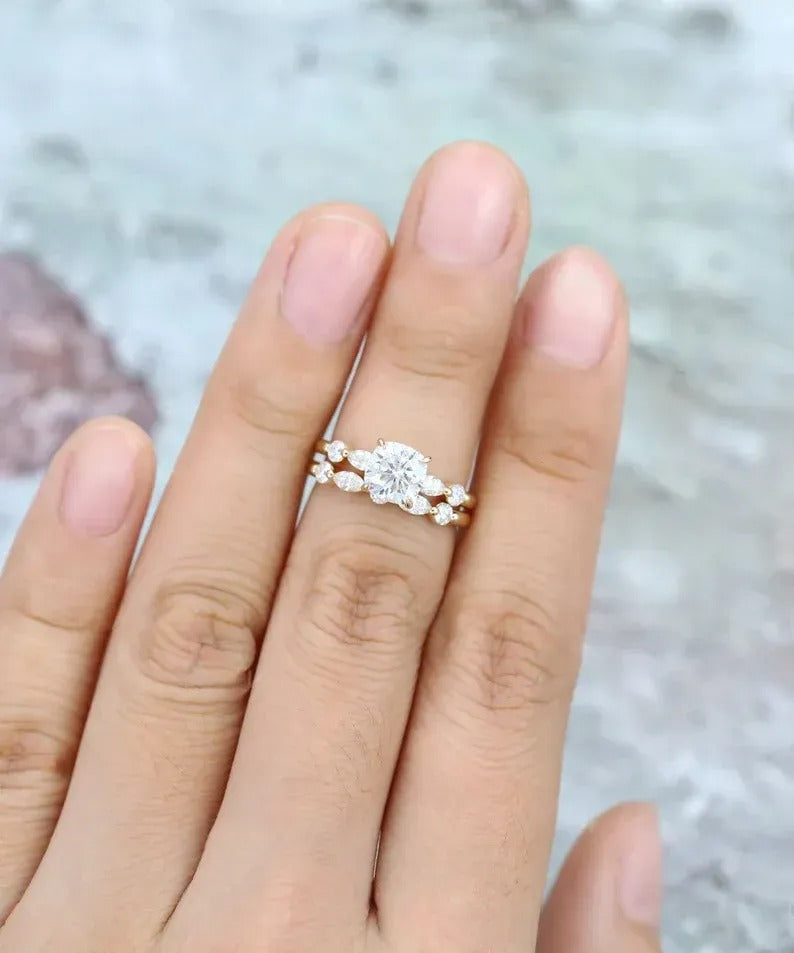 1.44 Ct Lab Grown Cushion Diamond 14k Yellow Gold Ring E-F Color VVS1 VS1 VS1 IGI Certified With Band