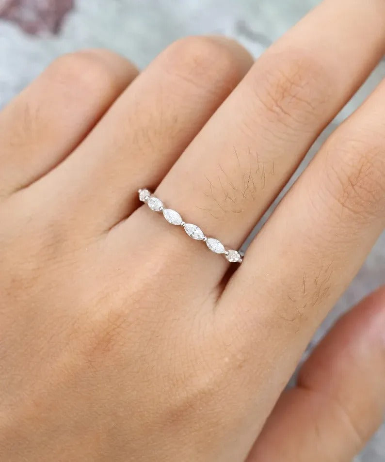 1.40 Ct Lab Grown Marquise Diamond 14k Yellow Gold E-F Color VVS1 VS1 IGI Certified Single Band