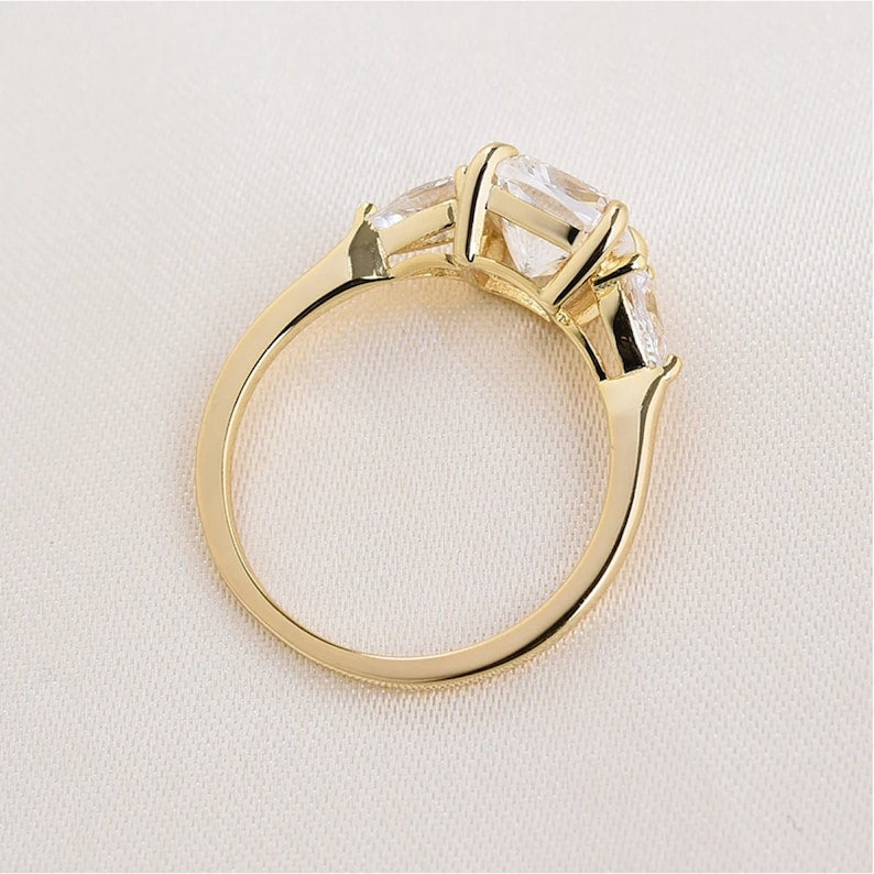 2.30 Ct Lab Grown Cushion Diamond 14k Rose Gold Ring E-F Color VVS1 VS1 VS1 IGI Certified