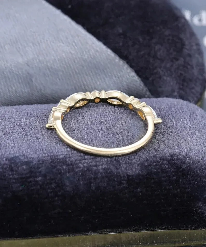 0.50 Ct Lab Grown Marquise & Round Diamond 14k Yellow Gold E-F Color VVS1 VS1 IGI Certified Lovely Single Band