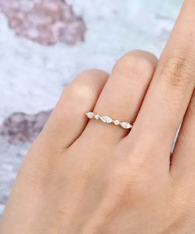 0.50 Ct Lab Grown Marquise & Round Diamond 14k Yellow Gold E-F Color VVS1 VS1 IGI Certified Lovely Single Band