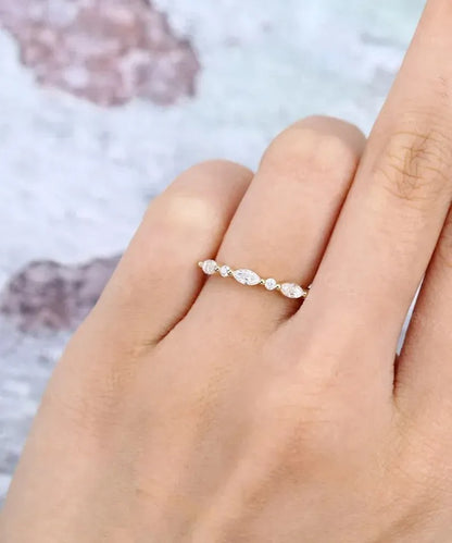 0.50 Ct Lab Grown Marquise & Round Diamond 14k Yellow Gold E-F Color VVS1 VS1 IGI Certified Lovely Single Band