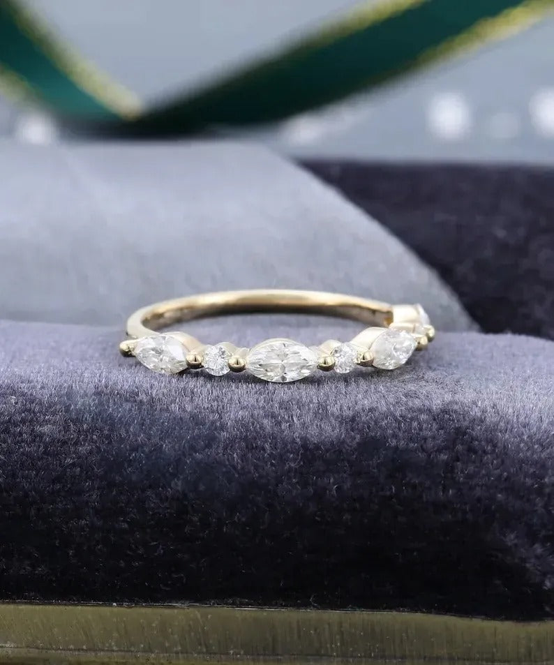 0.50 Ct Lab Grown Marquise & Round Diamond 14k Yellow Gold E-F Color VVS1 VS1 IGI Certified Lovely Single Band