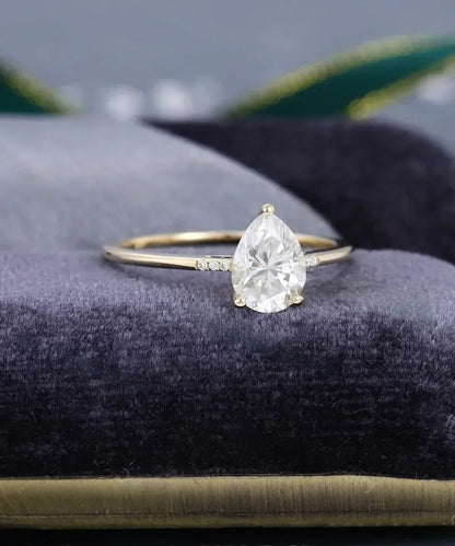 1.27 Ct Lab Grown Pear Diamond 14k Yellow Gold Ring E-F Color VVS1 VS1 IGI Certified Best Collection Jewelry