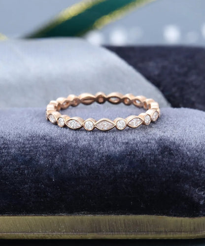 0.50 Ct Lab Grown Marquise & Round Diamond 14k Rose Gold E-F Color VVS1 VS1 IGI Certified Fancy Single Band