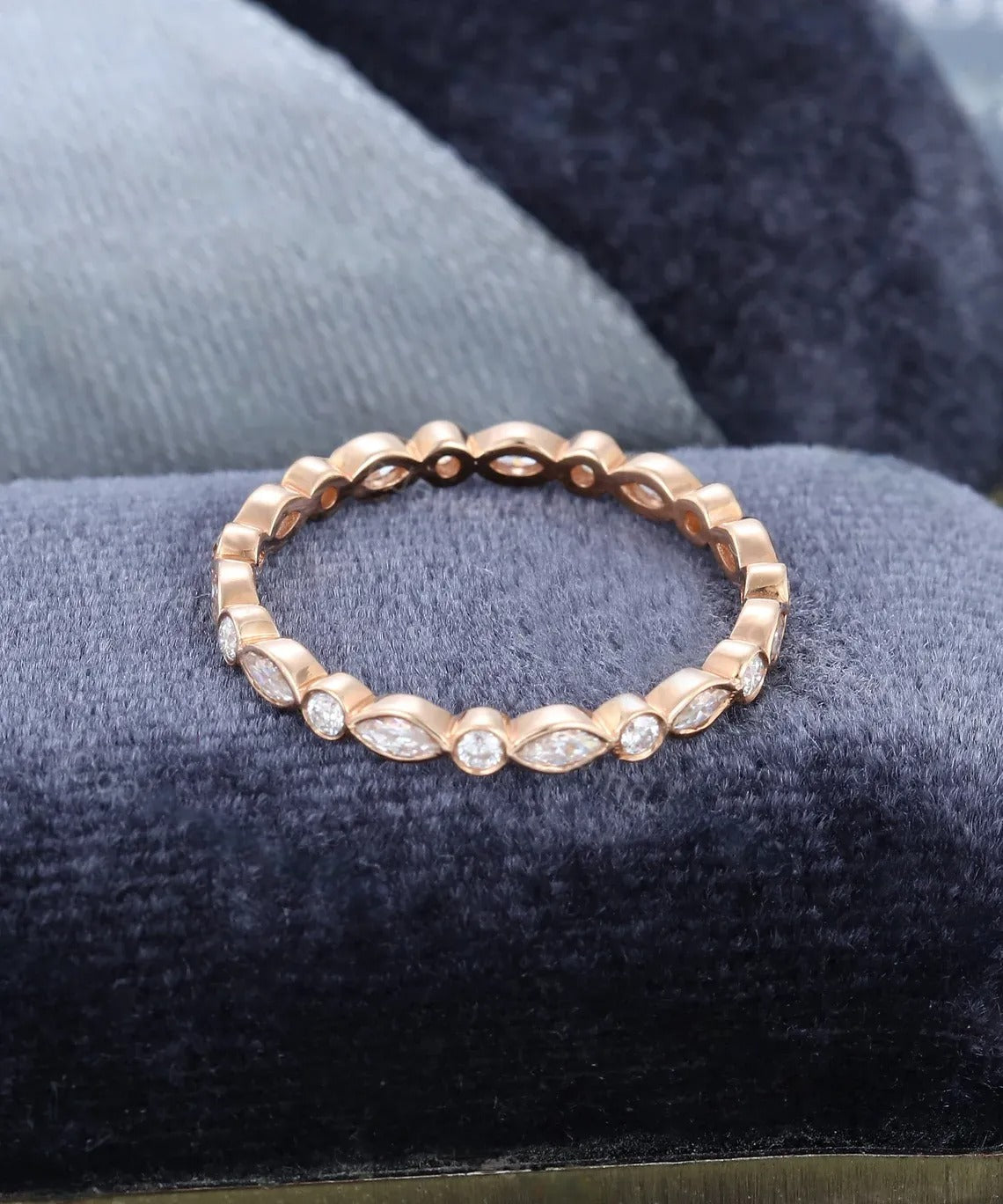 0.50 Ct Lab Grown Marquise & Round Diamond 14k Rose Gold E-F Color VVS1 VS1 IGI Certified Fancy Single Band