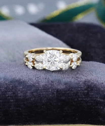 1.44 Ct Lab Grown Cushion Diamond 14k Yellow Gold Ring E-F Color VVS1 VS1 VS1 IGI Certified With Band