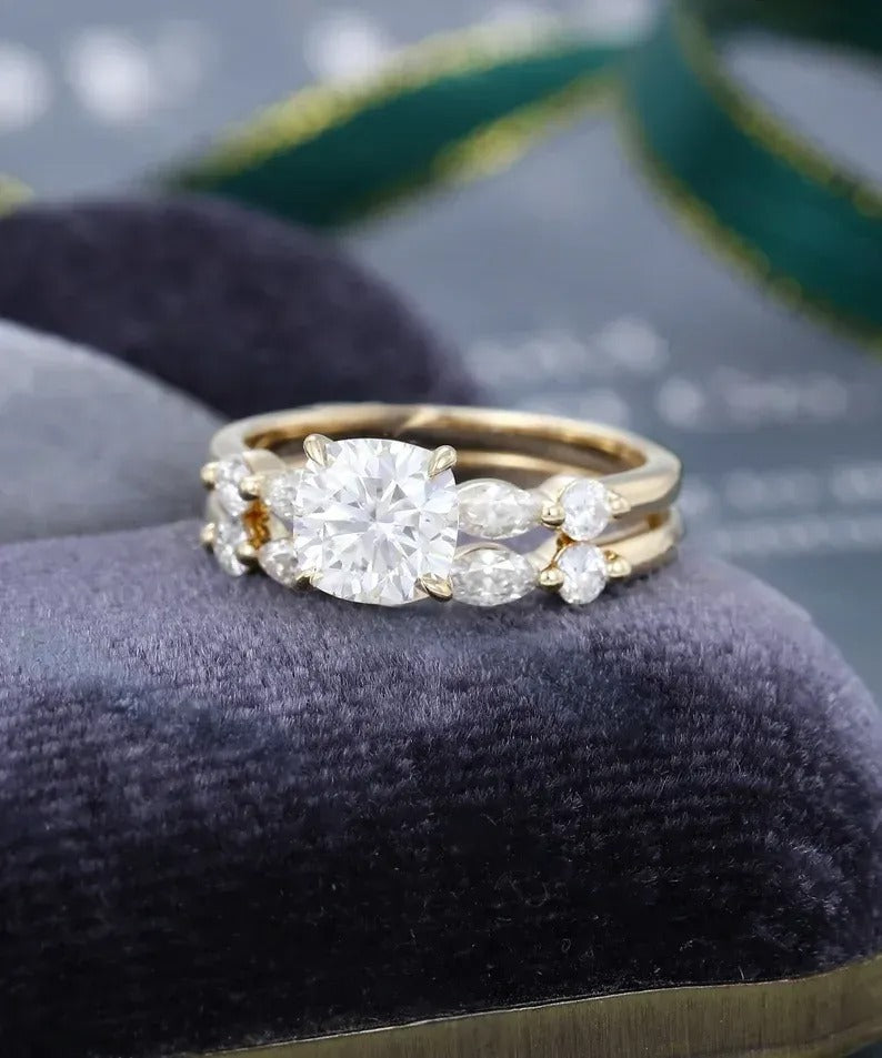 1.44 Ct Lab Grown Cushion Diamond 14k Yellow Gold Ring E-F Color VVS1 VS1 VS1 IGI Certified With Band