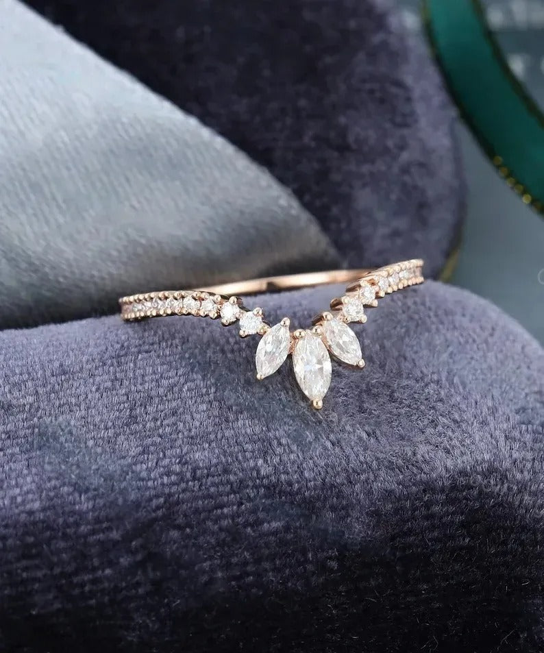 0.45 Ct Lab Grown Marquise & Round Diamond 14k Rose Gold E-F Color VVS1 VS1 IGI Certified Single Band