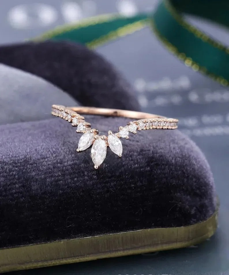 0.45 Ct Lab Grown Marquise & Round Diamond 14k Rose Gold E-F Color VVS1 VS1 IGI Certified Single Band