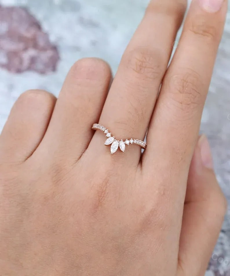 0.45 Ct Lab Grown Marquise & Round Diamond 14k Rose Gold E-F Color VVS1 VS1 IGI Certified Single Band