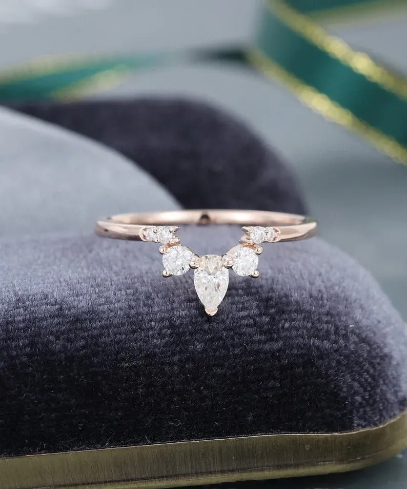 0.40 Ct Lab Grown Round & Pear Diamond 14k Rose Gold E-F Color VVS1 VS1 IGI Certified Single Band