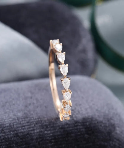 0.46 Ct Lab Grown Pear Diamond 14k Rose Gold E-F Color VVS1 VS1 IGI Certified Single Band