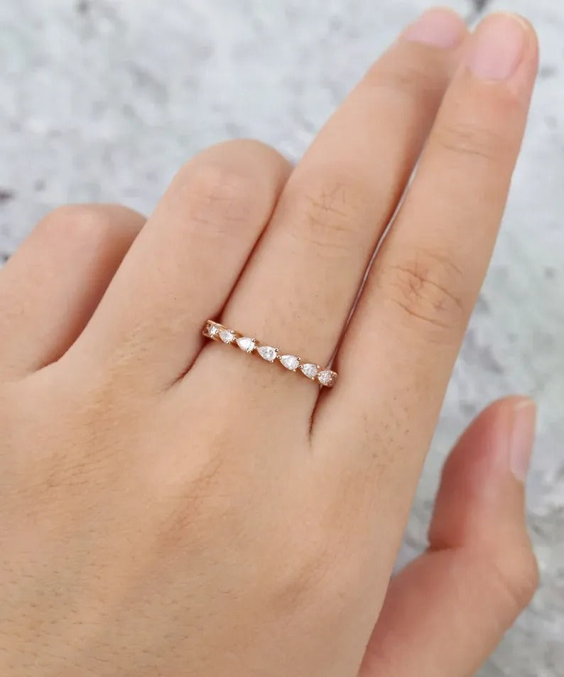 0.46 Ct Lab Grown Pear Diamond 14k Rose Gold E-F Color VVS1 VS1 IGI Certified Single Band